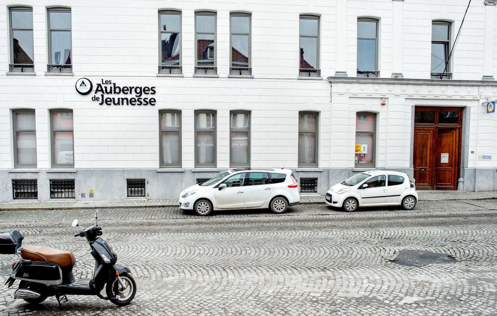 Auberge De Jeunesse De Tournai Exterior photo